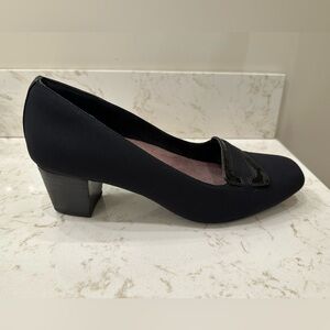Clarks Everyday Levee Delta Heel Pump 8